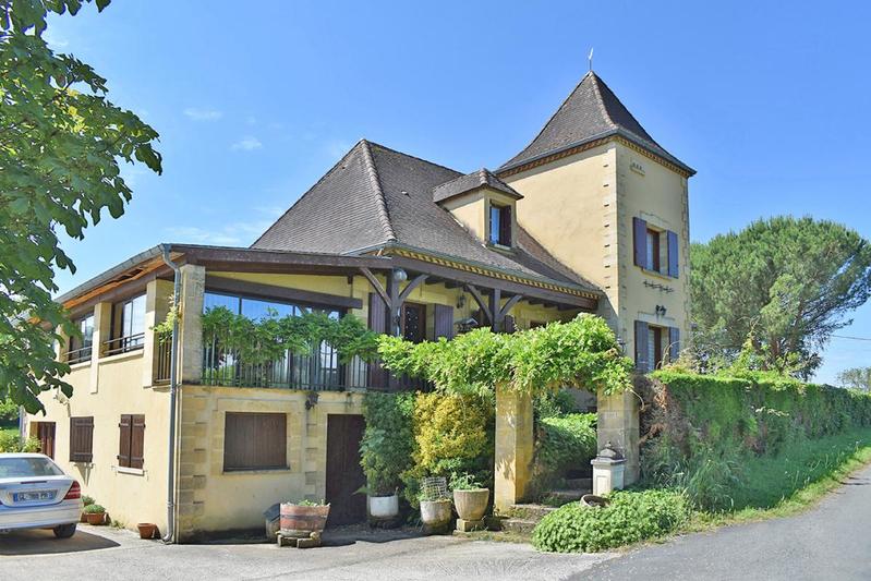 Maison - 197 m² - 7 pièces