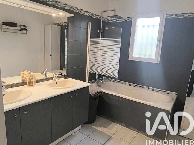 Maison - 127 m² - 6 pièces