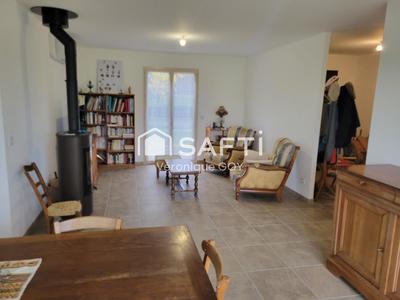 Maison - 110 m² - 4 pièces