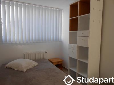 Chambre - 15 m² - 1 pièce