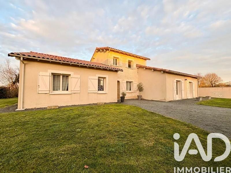 Maison - 159 m² - 5 pièces