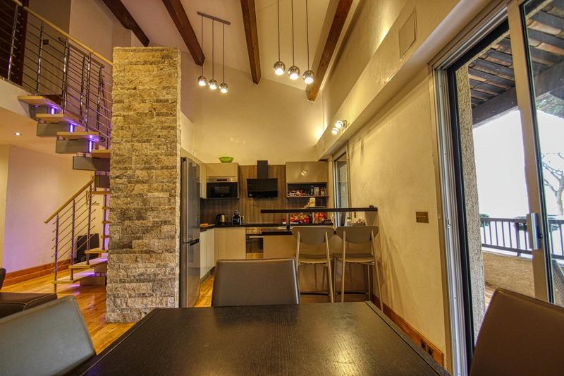 Appartement - 94 m² - 3 pièces