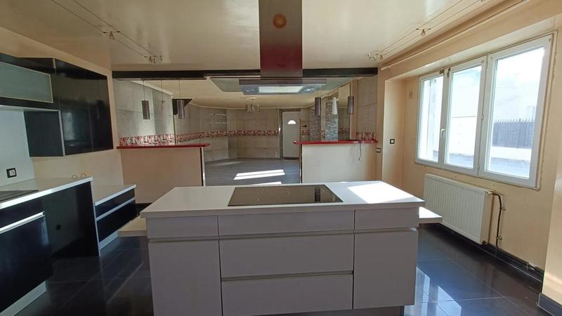 Maison de ville - 165 m² - 7 pièces