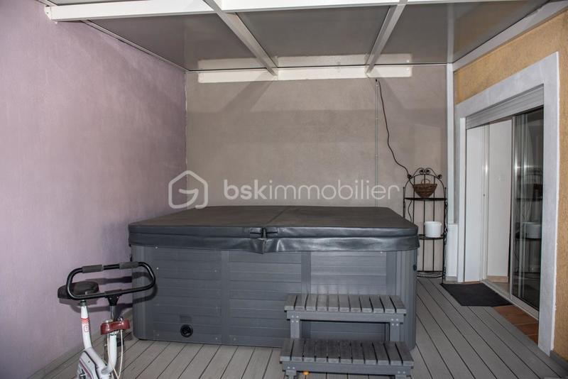 Villa - 340 m² - 16 pièces