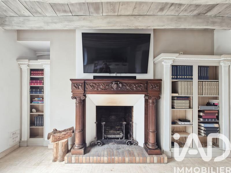 Maison - 251 m² - 8 pièces