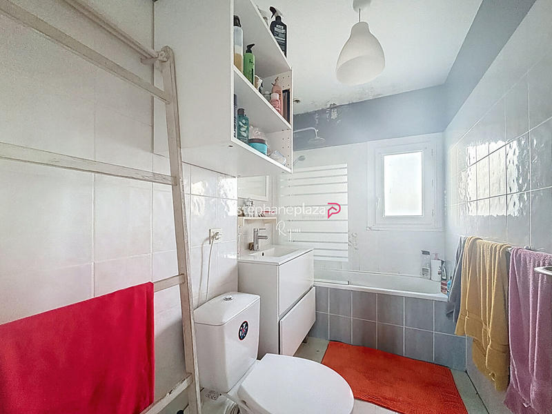 Maison - 101 m² - 5 pièces