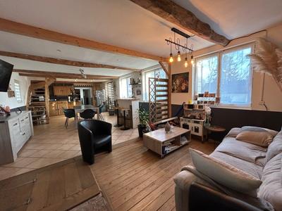 Maison - 97 m² - 4 pièces