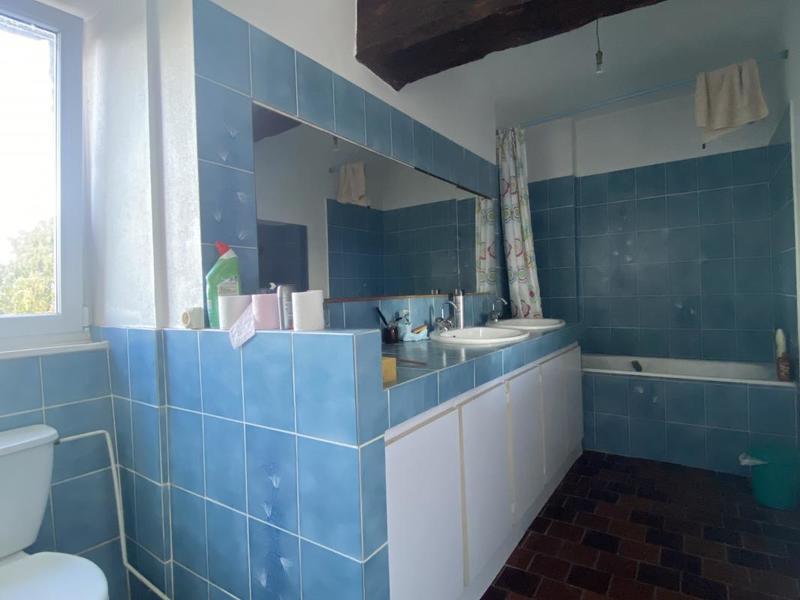 Corps de ferme - 180 m² - 8 pièces