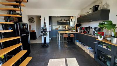 Maison - 195 m² - 6 pièces