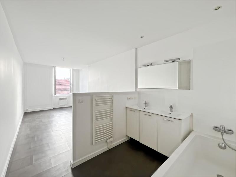 Appartement - 72 m² - 3 pièces