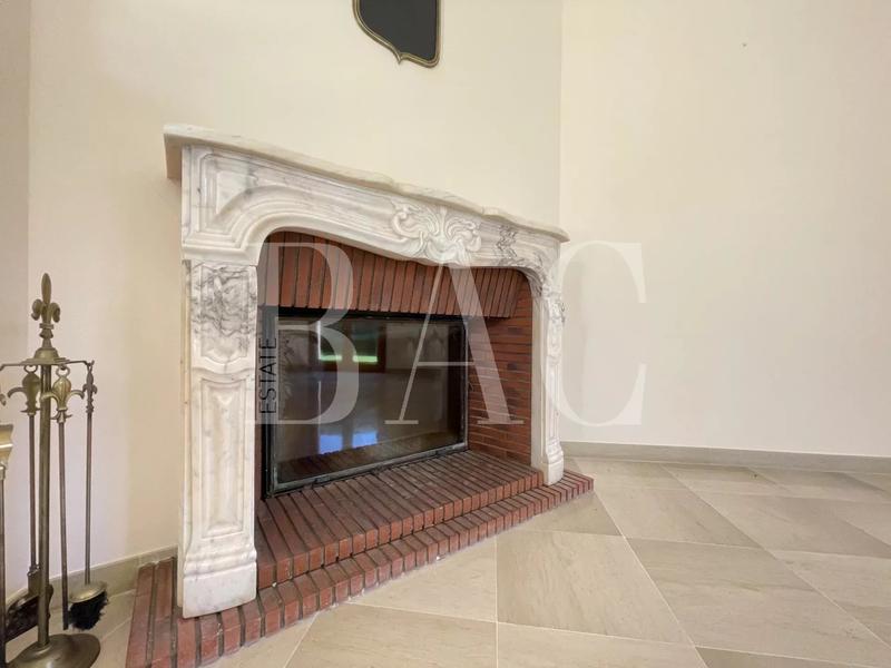 Villa - 200 m² - 10 pièces