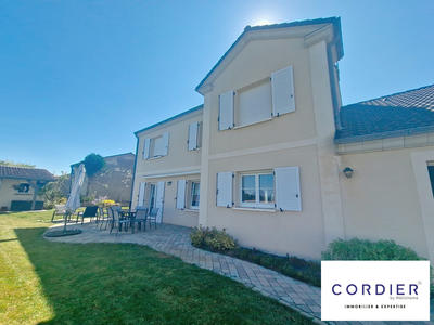 Maison - 181 m² - 8 pièces