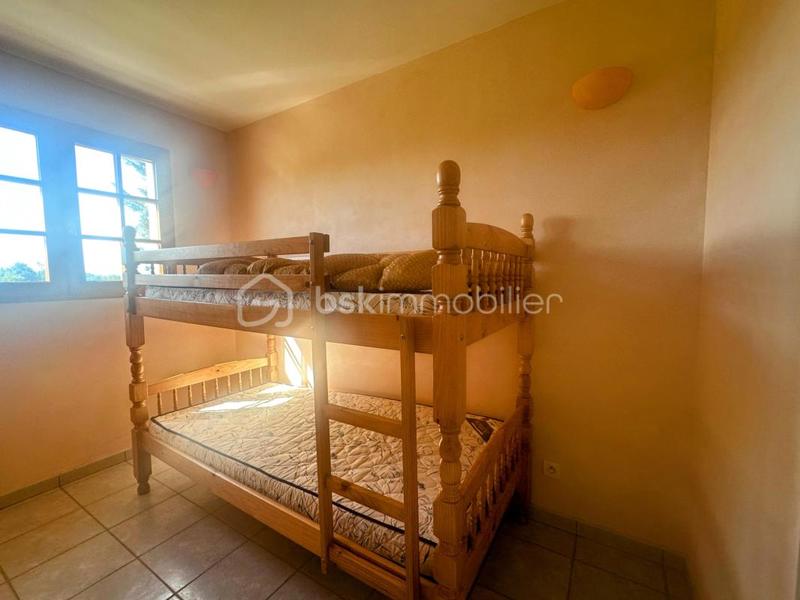 Maison traditionnelle - 148 m² - 9 pièces