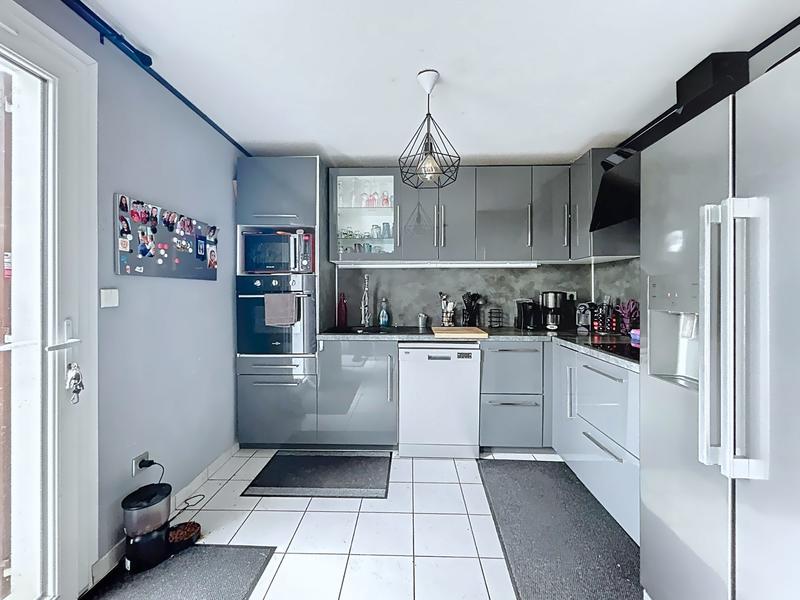 Maison - 76 m² - 4 pièces