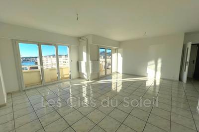 Appartement - 86 m² - 3 pièces
