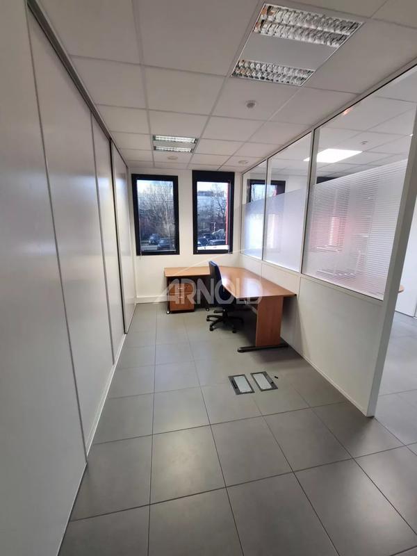 Bureau - 355 m² - 12 pièces