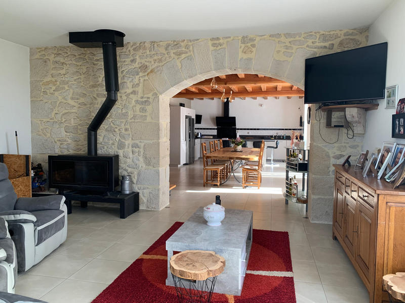 Maison - 226 m² - 7 pièces