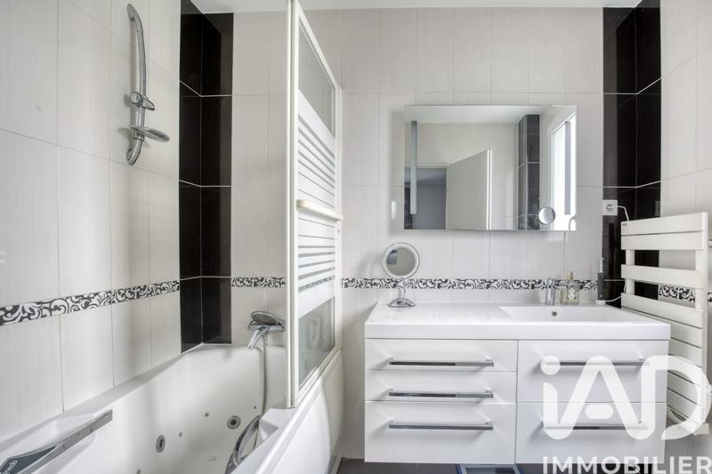 Maison - 190 m² - 8 pièces