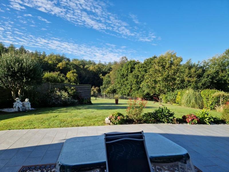 Pavillon - 158 m² - 6 pièces