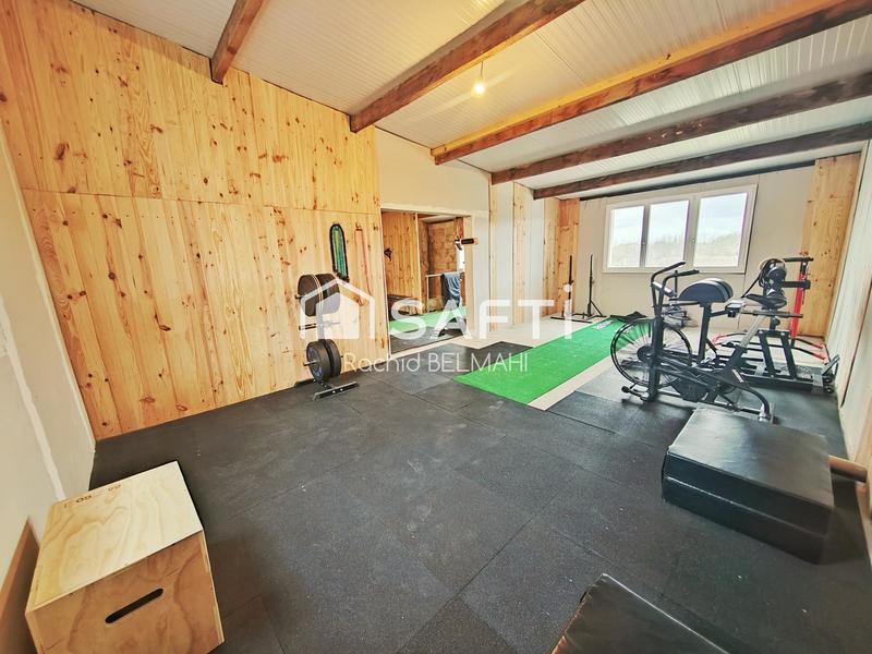 Maison - 300 m² - 7 pièces