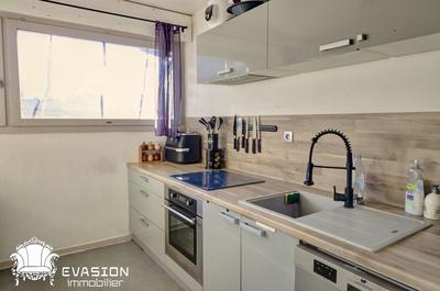 Appartement - 77 m² - 4 pièces