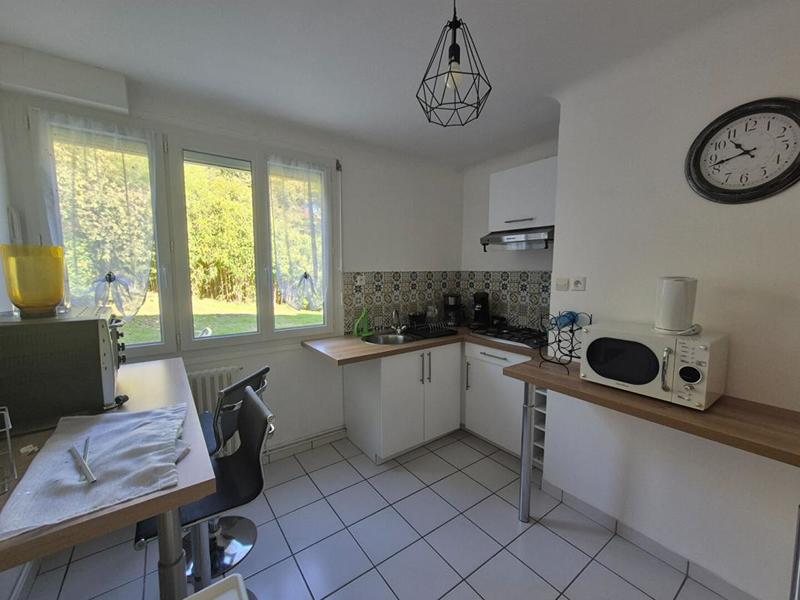 Maison - 221 m² - 7 pièces