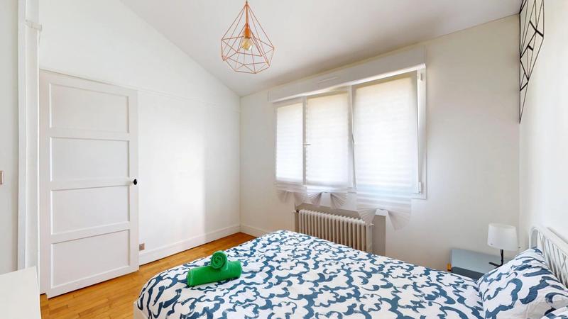 Maison - 77 m² - 5 pièces