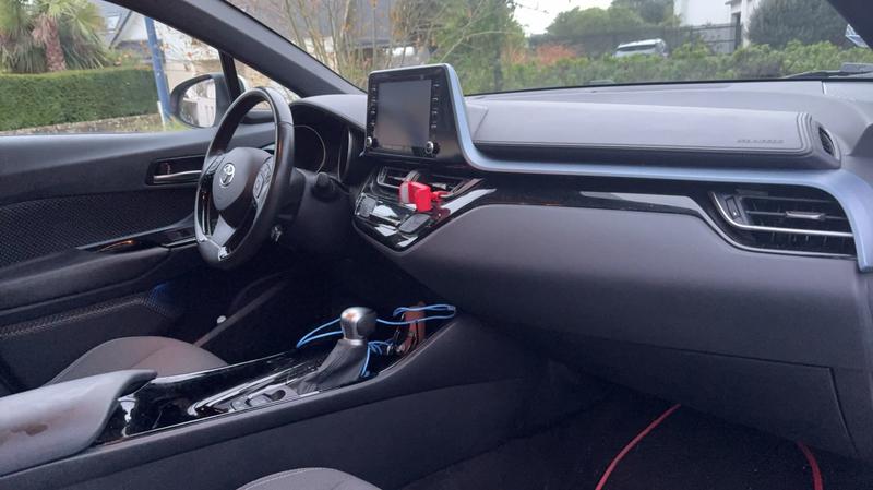 Toyota c-Hr 2.0 Vvt-i 184 Hybrid Cvt Dynamic