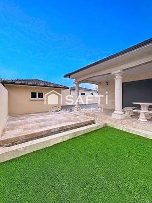 Maison - 111 m² - 4 pièces