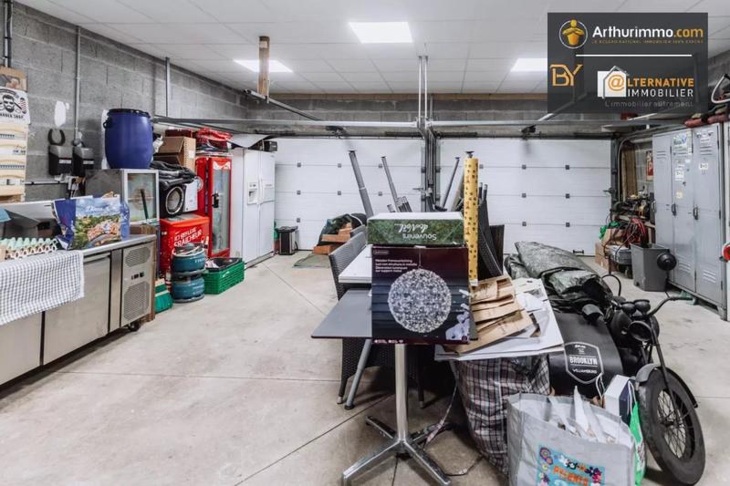 Maison - 244 m² - 9 pièces