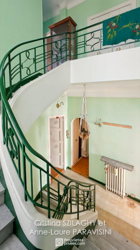 Maison - 210 m² - 10 pièces