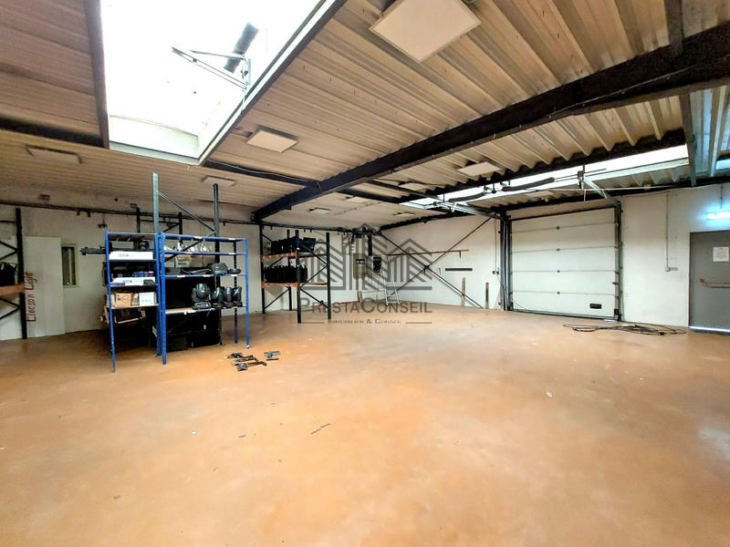 Entrepôt - 459 m²