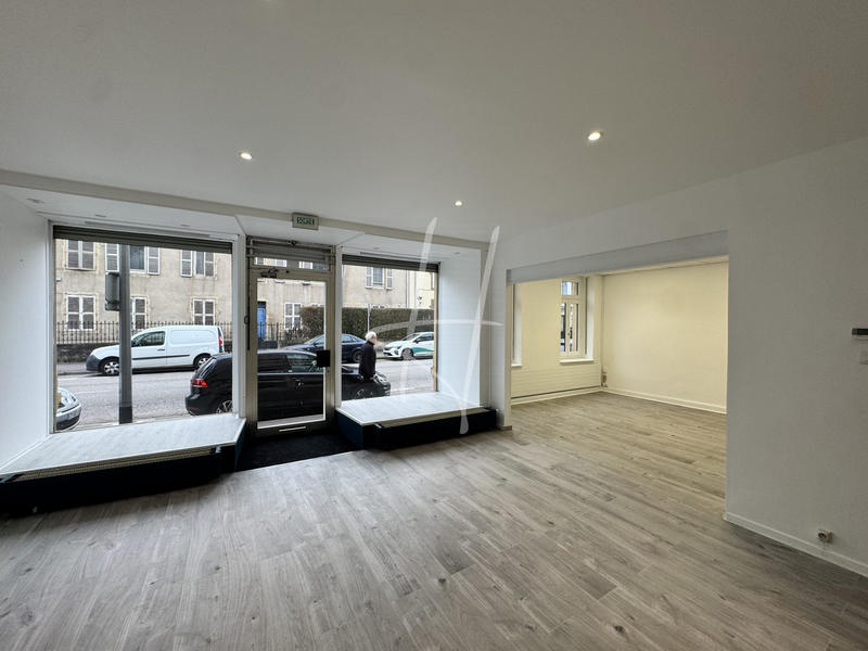 Local commercial - 90 m²