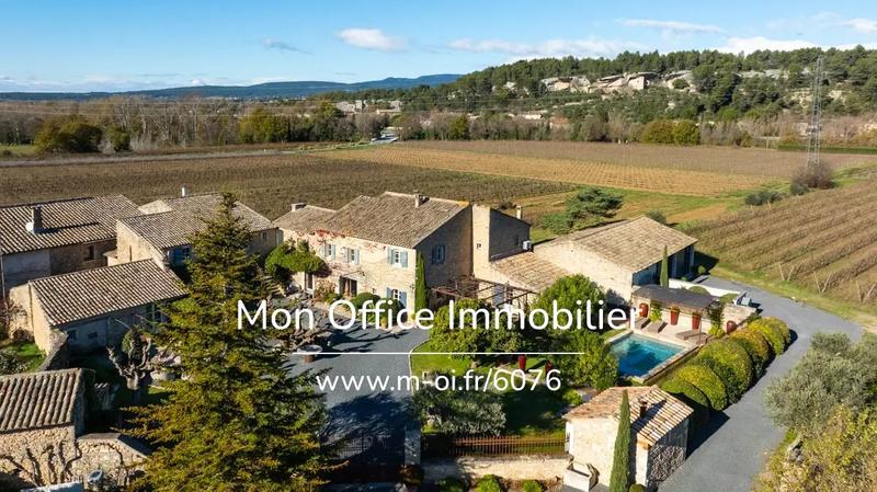 Propriété - 380 m² - 13 pièces