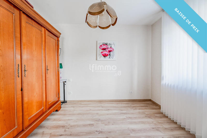 Maison - 216 m² - 6 pièces