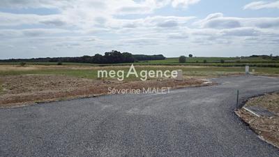 Terrain constructible - 2 581 m²