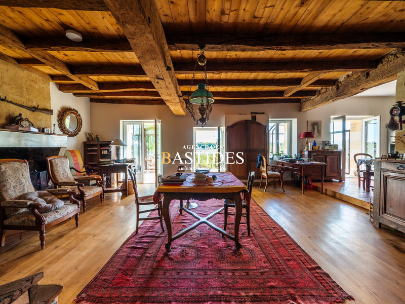 Maison ancienne - 319 m² - 10 pièces