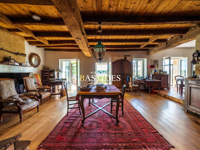 Maison ancienne - 319 m² - 10 pièces