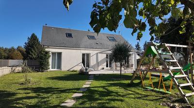 Maison - 135 m² - 6 pièces