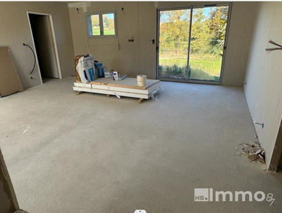 Maison - 99 m² - 4 pièces