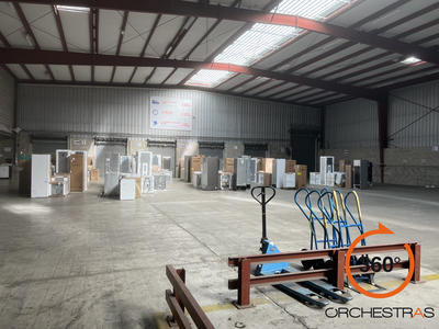 Entrepôt - 4 990 m²