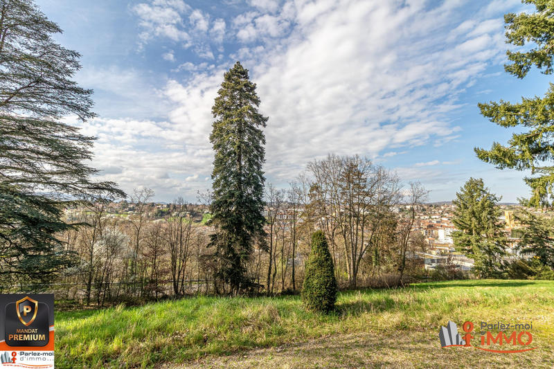 Maison - 373 m² - 14 pièces