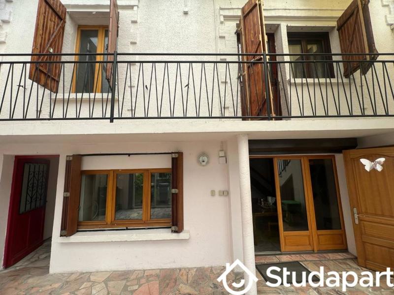 Chambre - 10 m² - 1 pièce