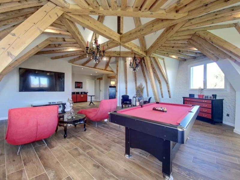 Villa - 332 m² - 8 pièces