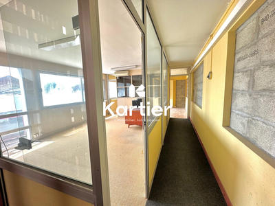 Local d'activités - 140 m²