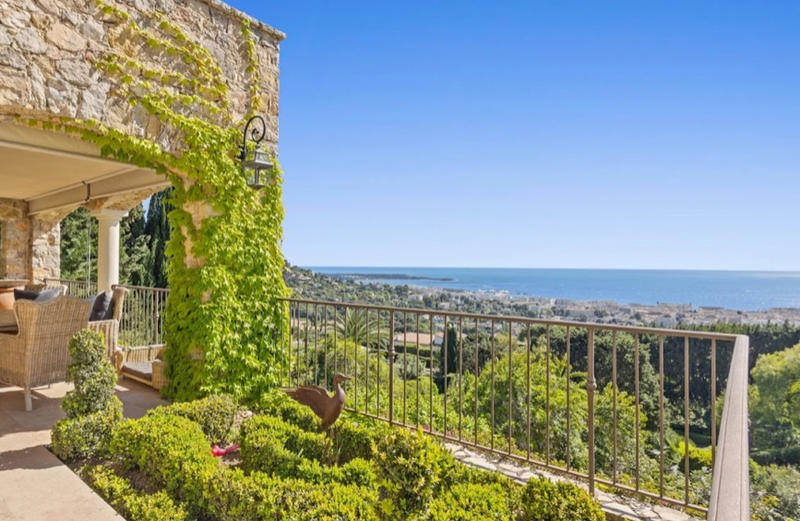 Villa - 600 m² - 10 pièces