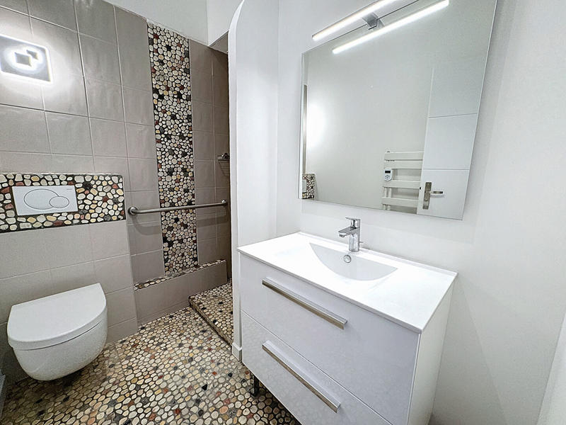 Maison - 131 m² - 8 pièces