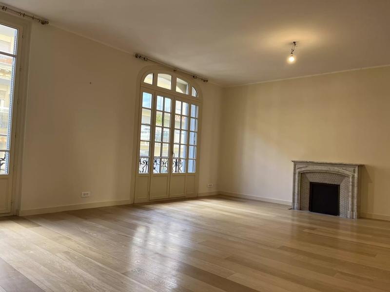 Appartement - 93 m² - 3 pièces