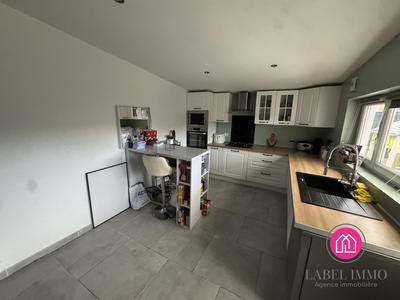 Maison - 90 m² - 5 pièces