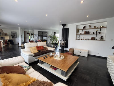 Maison - 190 m² - 6 pièces